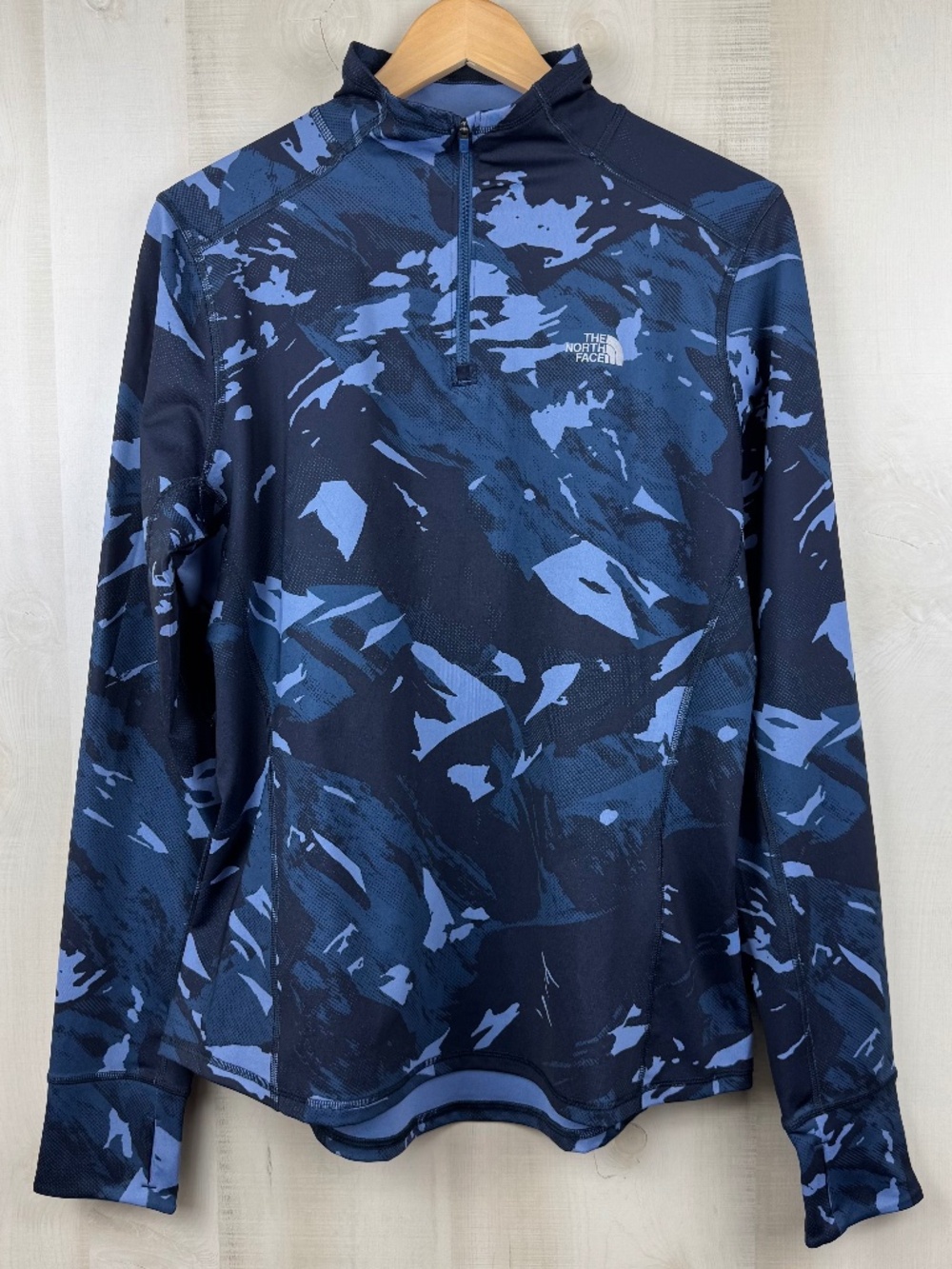 The North Face Women’s Ice Blue Camo 1/4 Zip Pullover Jacket Base Layer Sz XL